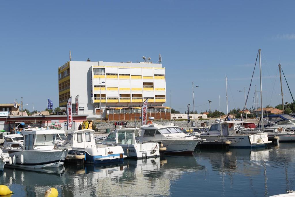 Hotel Le Richmont Marseillan  Exterior photo